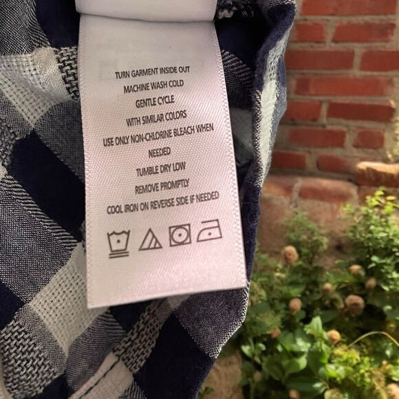 Maddie Navy Blue and White Gingam Front Tie Pull-over Blouse Size Large Summer  - Picture 11 of 11